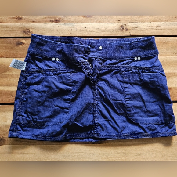 Cargo Style Mini Skirt - Size Small - Picture 8 of 9